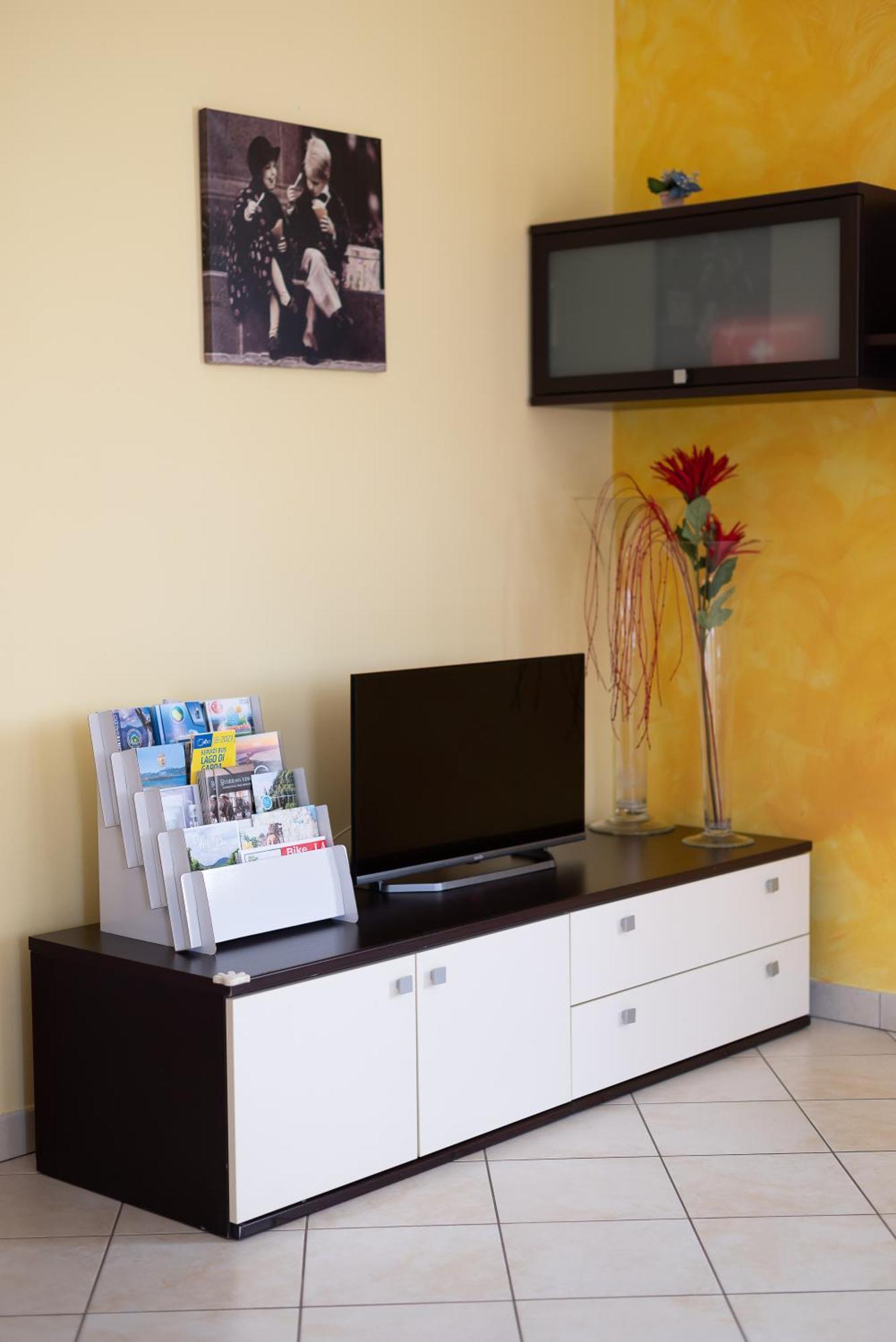 Terrazza Baciata Dal Sole Apartment Лацизе Екстериор снимка